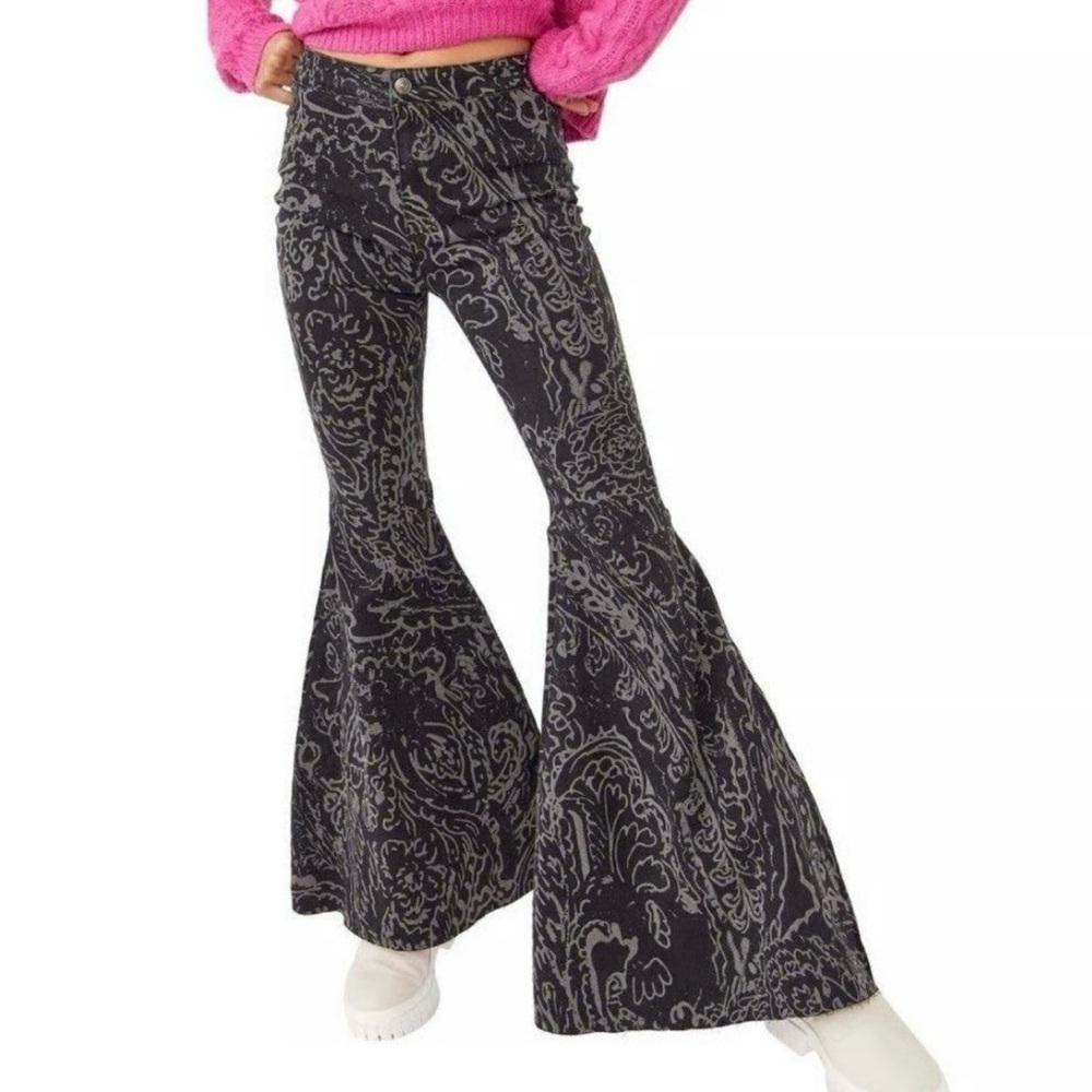 Free People Just Float On Printed Flare Jeans Black Gray Combo High Rise Size 28